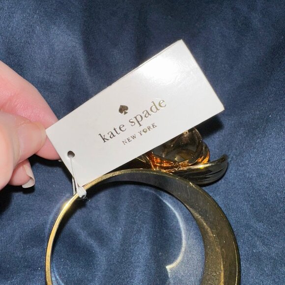 Kate Spade Precious Poppies Bracelet Gold NWT - Picture 4 of 7
